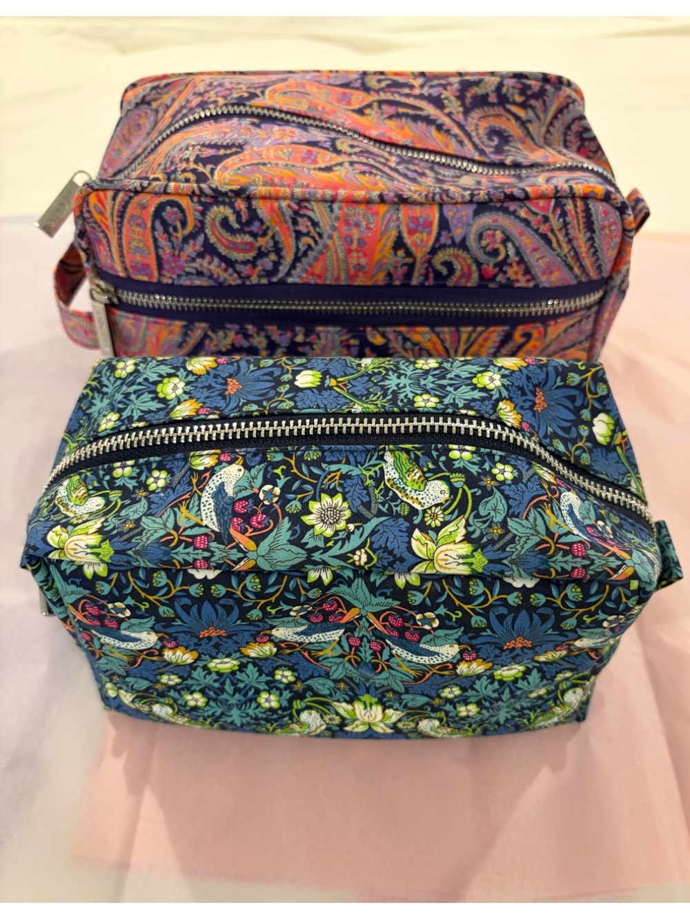 LIBERTY OF LONDON WASH BAGS